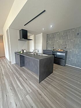 株式会社上村工務店の施工事例「ガレージ&土間のある平屋」の画像2