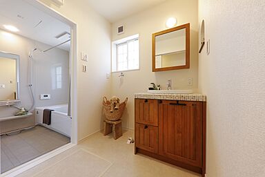 株式会社 君津住宅の施工事例「千葉市緑区 大人仕様のカリフォルニアスタイルの家」の画像5