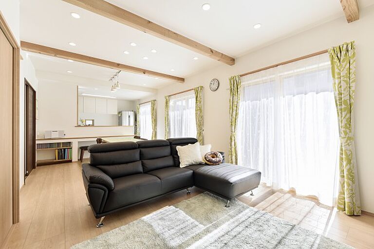 子育て安心健康住宅 秋葉工務店の公式画像_リビング3