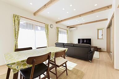 子育て安心健康住宅 秋葉工務店の施工事例「家族がのびのび暮らせる家」の画像3