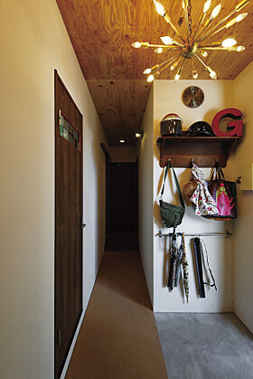 アキュラホーム 福岡支店の施工事例「こだわりのインダストリアル・ヴィンテージ。手を加えながら、愛着を育む住まい」の画像5