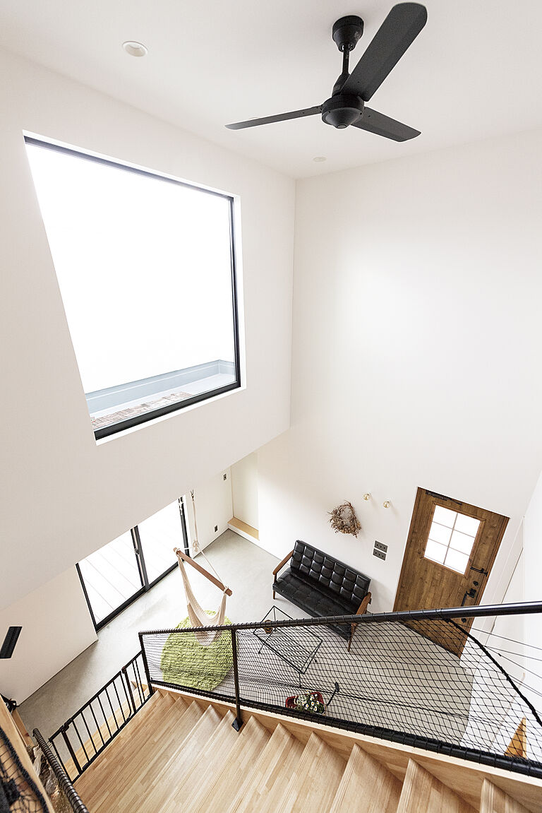 【アキュラホーム 蟹江展示場】@蟹江ICそば 大収納×アウトドアリビング×大空間LDKの公式画像_リビング4