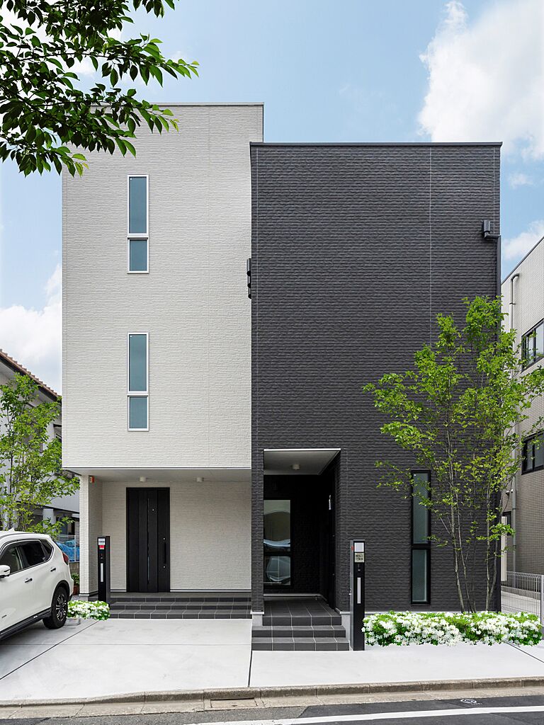 【アキュラホーム 蟹江展示場】@蟹江ICそば 大収納×アウトドアリビング×大空間LDKの公式画像_外観2