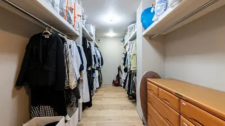 【アキュラホーム 蟹江展示場】@蟹江ICそば 大収納×アウトドアリビング×大空間LDKの公式画像_収納11