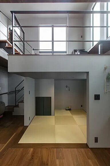 【アキュラホーム 福山引野展示場】@JR山陽線「東福山」駅そば インナーテラスやガレージ土間が特徴の施工事例「工夫とこだわりを詰め込んだスキップフロアの住まい」の画像2