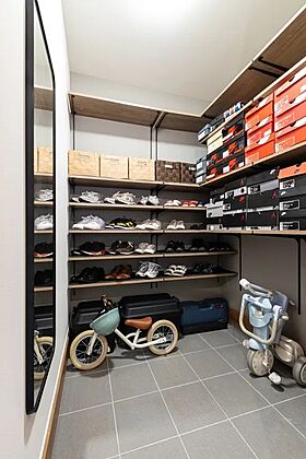 【AQURA HOME PLAZA仙台店】の施工事例「間接照明が心地よい、シンプルで洗練されたリビングダイニングのある家」の画像5