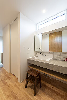 鈴木工務店の施工事例「暮らしも趣味も楽しむ家(平屋)」の画像7