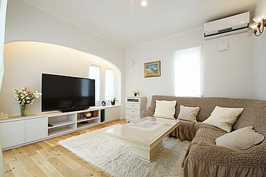 HaScasa(ハスカーサ)・ポラスグループの施工事例「地域と家族が繋がる同居型2世帯住宅 【欧風モダン】」の画像1