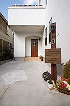 カフェスタイルの玄関 HaScasa(ハスカーサ)・ポラスグループの事例画像