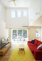 シンプルモダンスタイルのリビング HaScasa(ハスカーサ)・ポラスグループの事例画像