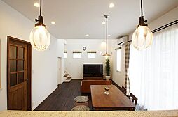 株式会社スタンダード 沼津市岡宮展示場の施工事例「好きなインテリアの中で暮らす家【欧風モダン】」の画像