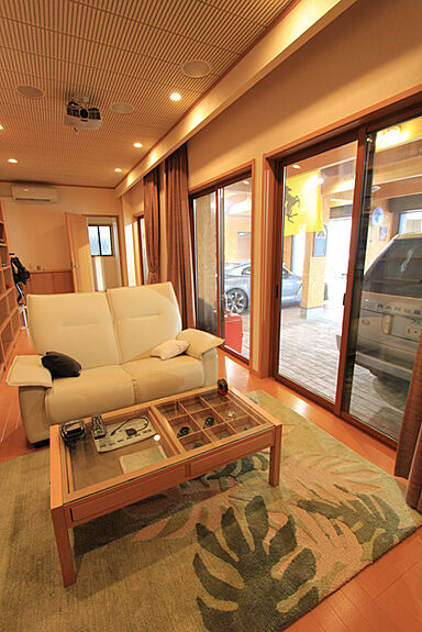 株式会社ビーバーハウス注文住宅レストの施工事例「【ガレージハウス】シアタールーム秘密基地」の画像4