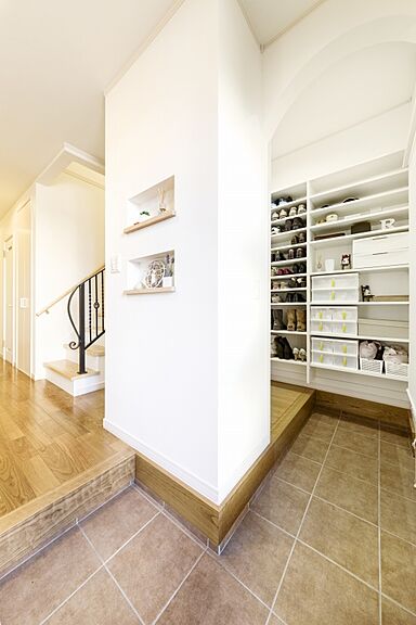 株式会社ビーバーハウス注文住宅レストの施工事例「【フレンチカントリー風】中庭のある家」の画像1