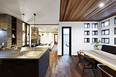 株式会社ビーバーハウス注文住宅レストの施工事例「【ガレージハウス】空玖-koukyu-」の画像4