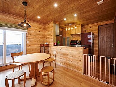 タマホーム株式会社 仙台支店の施工事例「家にいながらアウトドア気分を満喫。自由設計で叶えたワクワクする家」の画像4