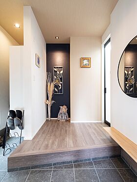 タマホーム株式会社 仙台支店の施工事例「オプションとの差額の少なさも評価。20代で叶えたカッコイイ住まい。」の画像1