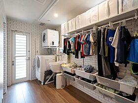 タマホーム株式会社 仙台支店の施工事例「空とつながるバルコニーが自慢。回遊動線で家事ラク&子育ての家」の画像6