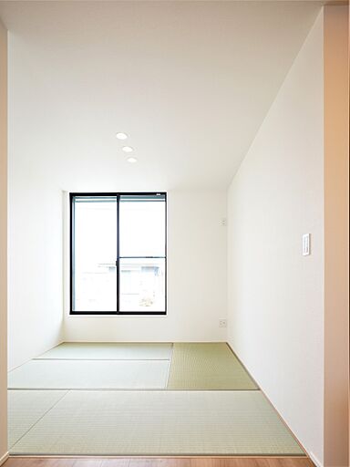 株式会社トスコの施工事例「吹抜けのある開放的で明るい家」の画像3