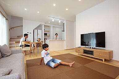 株式会社リバティーホームの施工事例「スッキリとした 外観のシンプルモダン住宅」の画像2