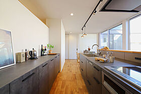 ハウスクラフト株式会社 【オンライン接客対応店】の施工事例「【平屋×中庭】暮らしをデザインした回遊動線のある平屋」の画像4