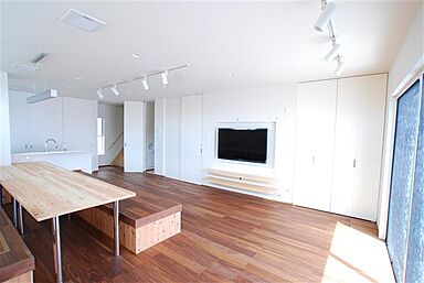 株式会社米澤工務店 堺支店の施工事例「i-house ver0+S様邸新築工事」の画像1