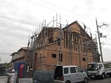 株式会社米澤工務店 堺支店の施工事例「i-house ver0+F様邸新築工事」の画像5