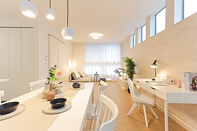 山陰の暮らしをもっと楽しく、快適に。|アート建工の施工事例「光と風が交差する中庭のある家」の画像2