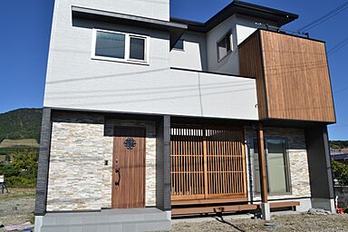 ハウスエナジー株式会社の施工事例「省エネだけじゃない中庭を囲う快適な家」の画像