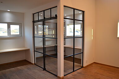 ハウスエナジー株式会社の施工事例「おしゃれなオリジナル家具」の画像