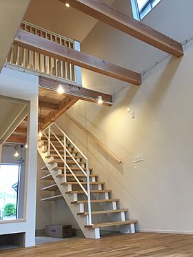 ハウスエナジー株式会社の施工事例「木香るガルバニウムのお家」の画像4