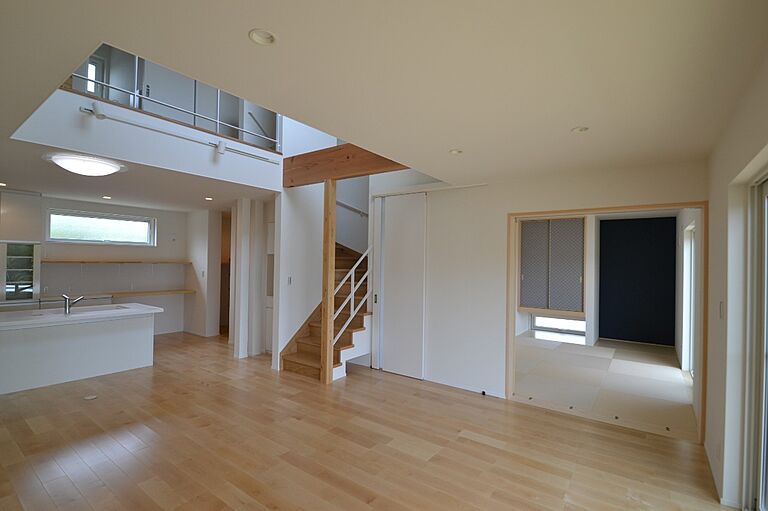 ハウスエナジー株式会社の公式画像_リビング4