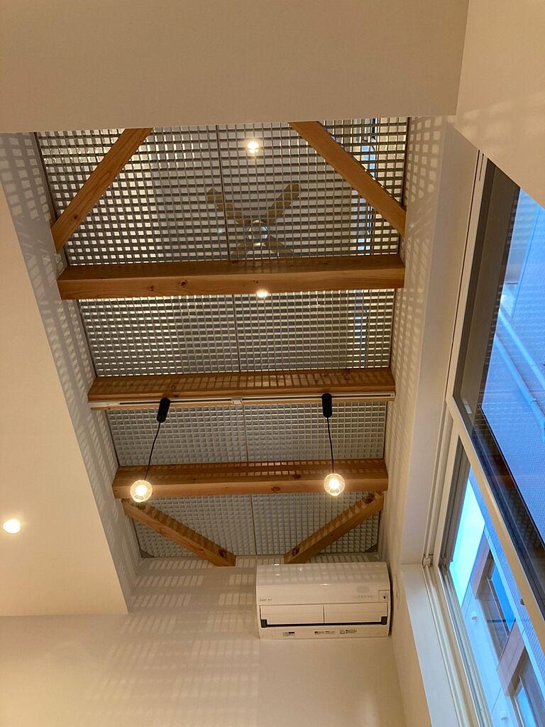 ハウスエナジー株式会社の公式画像_リビング3