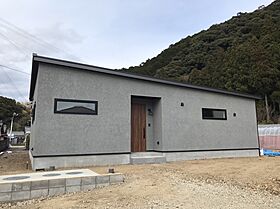 ハウスエナジー株式会社の施工事例「グレーの平屋」のメイン画像