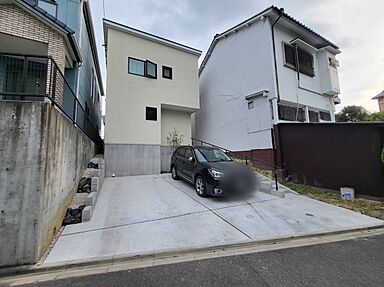 ハウスエナジー株式会社の施工事例「高台の2階建て」の画像