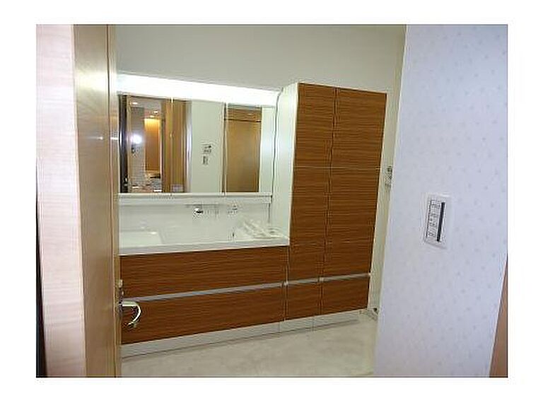 株式会社フジサワ建設の公式画像_洗面5