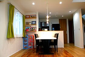 株式会社フジサワ建設の施工事例「ブラックかっこいい大人デザインの家」の画像1