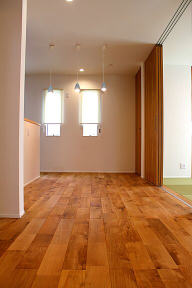 株式会社フジサワ建設の施工事例「インダストリアル系男前な外観/無垢Natural」の画像1