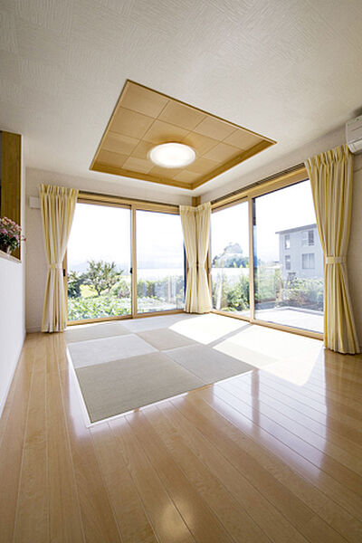 和風・和モダンスタイルのリビング FPの家 相田建設の事例画像