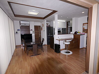 シンプルモダンスタイルのリビング FPの家 相田建設の事例画像