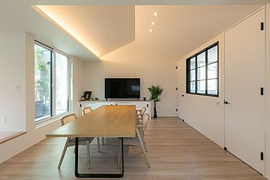 株式会社クレスの施工事例「テクノストラクチャーEX 強く美しい住まい」の画像1