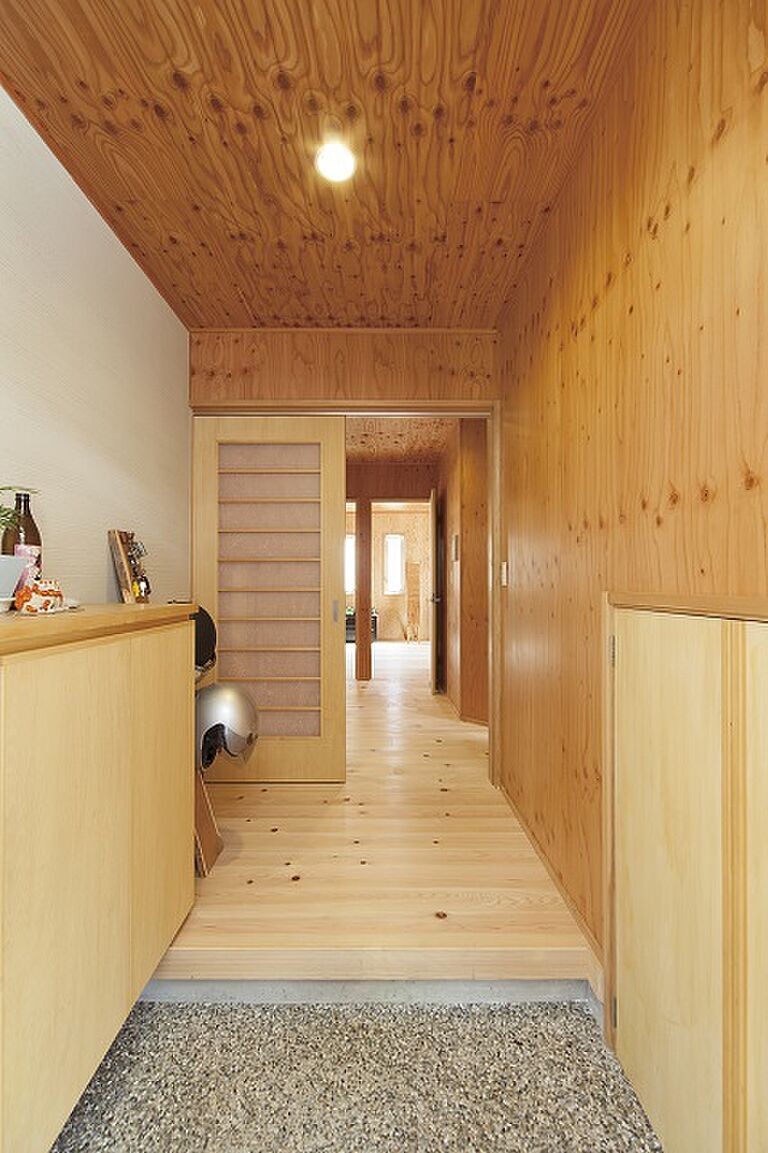 ソーラーホーム株式会社の公式画像_玄関5