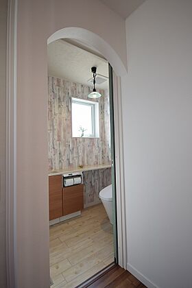 ソーラーホーム株式会社の施工事例「大きな吹抜けのある開放的なリビングの家」の画像5