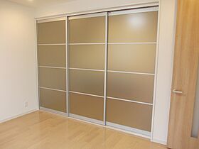 昭和ハウジング泉州の施工事例「3色を上手く取り入れた落ち着いた外観のお家」の画像2