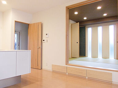 昭和ハウジング泉州の施工事例「3色を上手く取り入れた落ち着いた外観のお家」の画像3