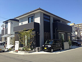 昭和ハウジング泉州の施工事例「多目的に使える畳コーナーを設計。ダウンライトで落ち着いた空間を演出」のメイン画像