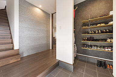 昭和ハウジング泉州の施工事例「お子様が走れる広いLDK。元気な笑い声が聞こえてきそうなお家」の画像5