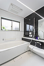 シンプルモダンスタイルの浴室 昭和ハウジング泉州の事例画像