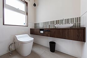 昭和ハウジング泉州の施工事例「プライベート図書室で寛げる、立地を生かした窓からの景色が抜群のお家」の画像5