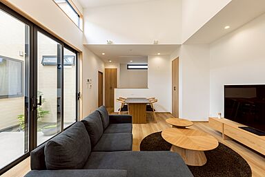 昭和ハウジング泉州の施工事例「中庭を囲むロの字型 和モダンな平屋住宅」の画像9