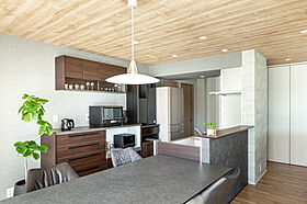 トヨタホームの施工事例「これからの人生を快適に暮らすための、 全館空調の平屋。」の画像3